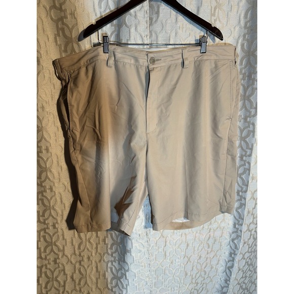 Greg Norman Men's Sz 50 Golf Casual Shorts Tan Dri Fit Microfiber - Picture 1 of 8
